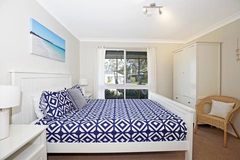 Hayes Beach House I Award Winner I 4 Mins To Beach - Accommodation in Surfers Paradise 3