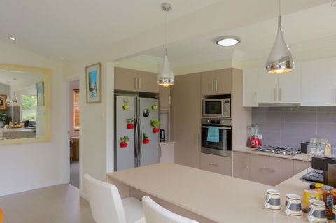 Armidale Cottage - House 2 - Accommodation in Surfers Paradise 17