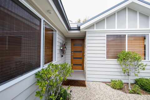Armidale Cottage - House 2 - Accommodation in Surfers Paradise 1