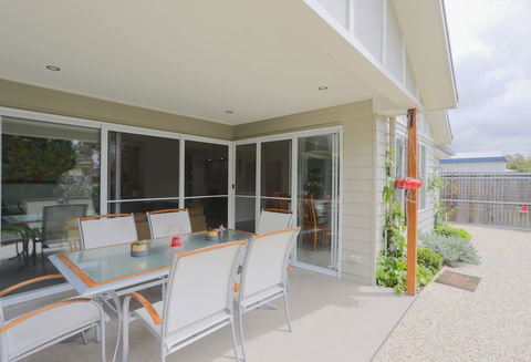 Armidale Cottage - House 2 - Accommodation in Surfers Paradise 5