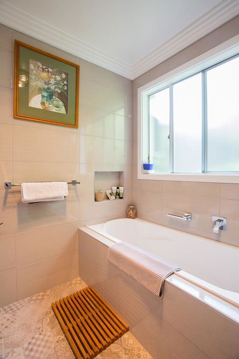 Armidale Cottage - House 2 - Accommodation in Surfers Paradise 26