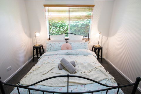 Armidale Cottage - House 2 - Accommodation in Surfers Paradise 25