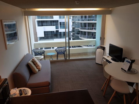 Manly Central Executive - Accommodation in Surfers Paradise 6