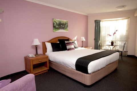 Sapphire Waters Motor Inn - Accommodation in Surfers Paradise 4