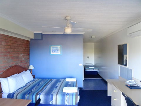 Sapphire Waters Motor Inn - Accommodation in Surfers Paradise 30