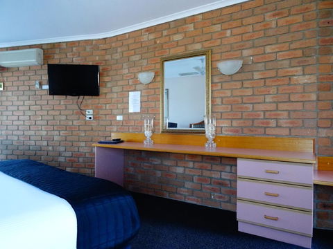 Sapphire Waters Motor Inn - Accommodation in Surfers Paradise 10