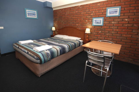 Sapphire Waters Motor Inn - Accommodation in Surfers Paradise 21