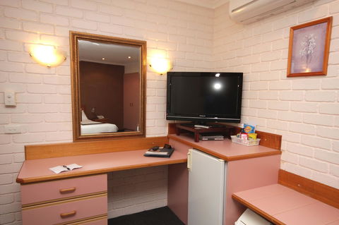 Sapphire Waters Motor Inn - Accommodation in Surfers Paradise 9