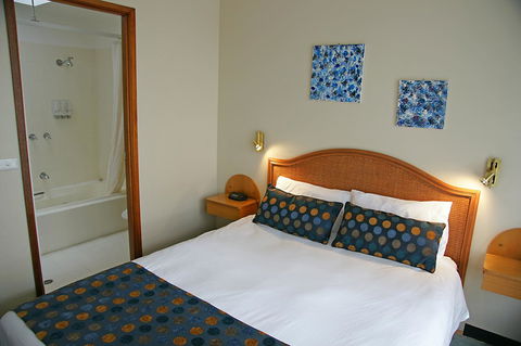 Sapphire Waters Motor Inn - Accommodation in Surfers Paradise 40