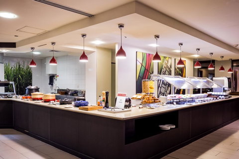 The Grace Hotel - Accommodation in Surfers Paradise 14