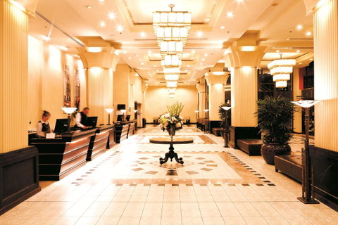 The Grace Hotel - Accommodation in Surfers Paradise 3
