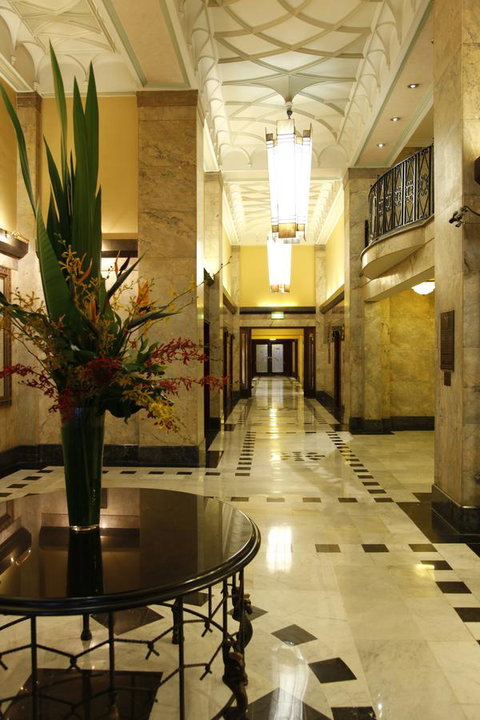 The Grace Hotel - Accommodation in Surfers Paradise 7