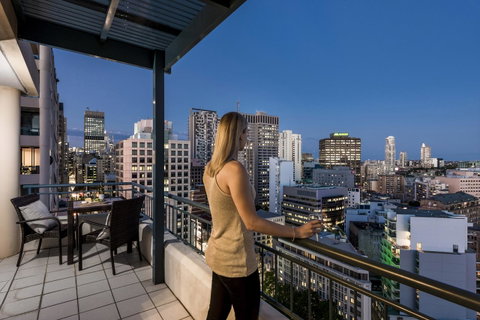Oaks Sydney Castlereagh Suites - Accommodation in Surfers Paradise 3
