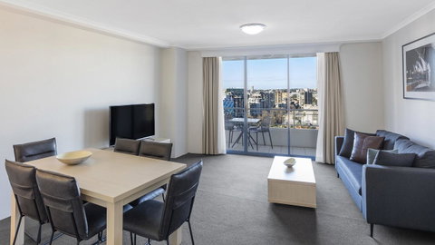 Oaks Sydney Castlereagh Suites - Accommodation in Surfers Paradise 7