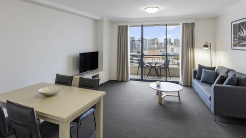 Oaks Sydney Castlereagh Suites - Accommodation in Surfers Paradise 9