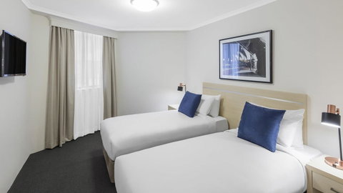 Oaks Sydney Castlereagh Suites - Accommodation in Surfers Paradise 14