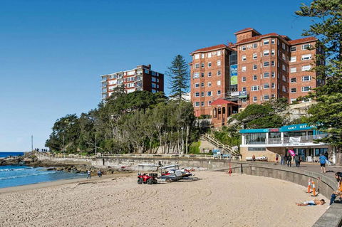 Oversized 2 Bedroom Manly Beach House - Accommodation in Surfers Paradise 9