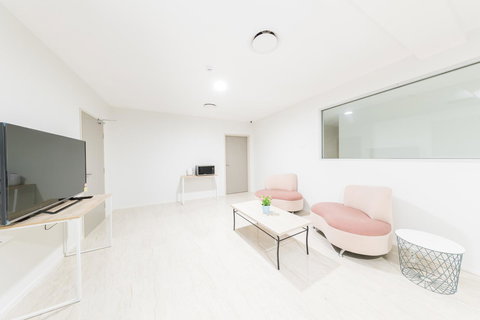 Dixon Residences - Accommodation in Surfers Paradise 2