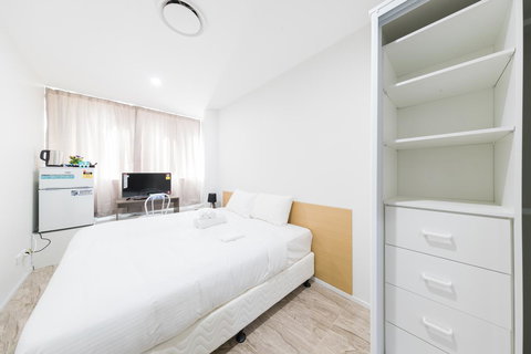 Dixon Residences - Accommodation in Surfers Paradise 0