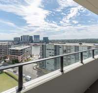 Two bedders apartment with Stunning Water view - Accommodation in Surfers Paradise