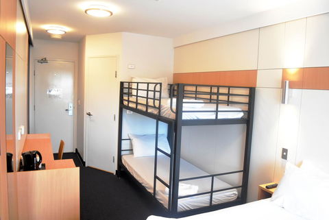 Ibis Budget - Gosford - Accommodation in Surfers Paradise 5