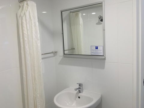 Ibis Budget - Gosford - Accommodation in Surfers Paradise 4