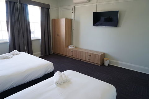 Rosehill Hotel - Accommodation in Surfers Paradise 6