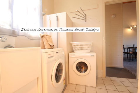 Full Circle Apartments - Accommodation in Surfers Paradise 29