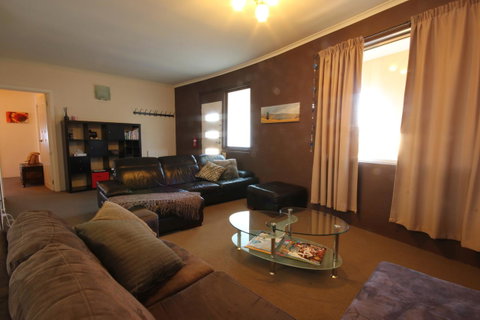 Full Circle Apartments - Accommodation in Surfers Paradise 7