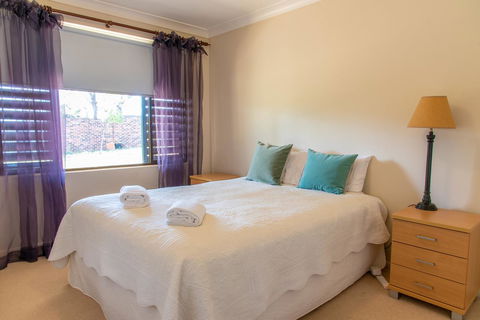Belmont - Accommodation in Surfers Paradise 8