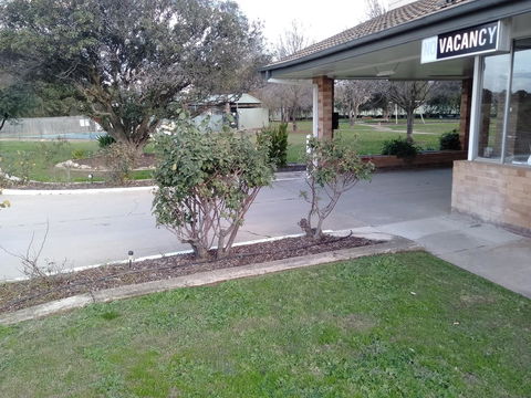 Allonville Gardens Motel - Accommodation in Surfers Paradise 1