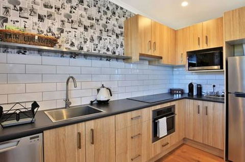 Jervis Bay Beach Shack I Pet Friendly - Accommodation in Surfers Paradise 5