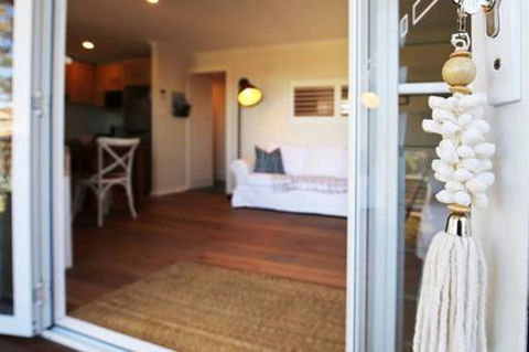 Jervis Bay Beach Shack I Pet Friendly - Accommodation in Surfers Paradise 11
