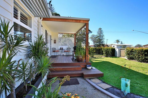 Jervis Bay Beach Shack I Pet Friendly - Accommodation in Surfers Paradise 13
