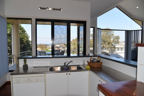 The Boat House - Accommodation in Surfers Paradise 0