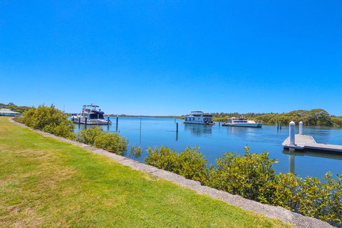 Boathouse Resort (Water Front) - Accommodation in Surfers Paradise 7