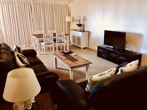 Boathouse Resort (Water Front) - Accommodation in Surfers Paradise 5