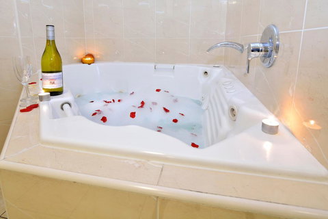 Boathouse Resort (Water Front) - Accommodation in Surfers Paradise 18
