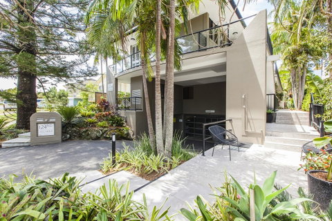 Julians Apartments - Accommodation in Surfers Paradise 26