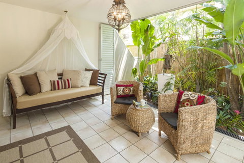 Julians Apartments - Accommodation in Surfers Paradise 36