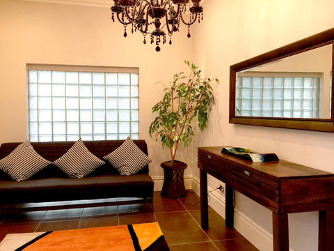 Luxury House In Bondi Junction - Accommodation in Surfers Paradise 7