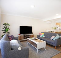 Abode  Culburra - Pet Friendly - 4 Mins to Beach - Accommodation in Surfers Paradise