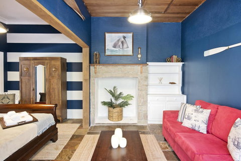 Designer Studios Manly - Accommodation in Surfers Paradise 12