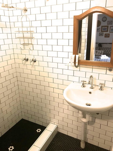 Designer Studios Manly - Accommodation in Surfers Paradise 42
