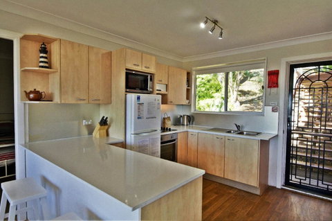 Coastwatch, 26 Comara Terrace - Accommodation in Surfers Paradise 2