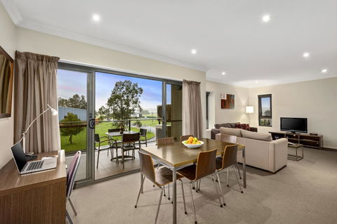 Quest Singleton - Accommodation in Surfers Paradise 3