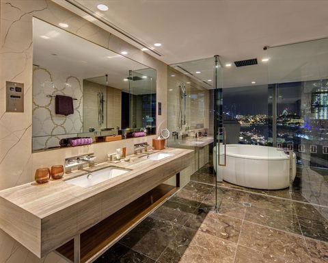 The Darling At The Star - Accommodation in Surfers Paradise 9