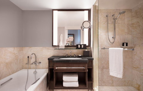 Four Seasons Hotel Sydney - Accommodation in Surfers Paradise 5