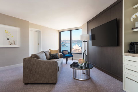 Four Seasons Hotel Sydney - Accommodation in Surfers Paradise 1