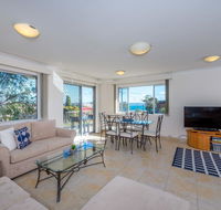 Ronald Avenue 1/65 - Shoal Bay - Accommodation in Surfers Paradise
